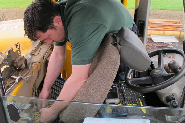 Off Highway Mobile Diagnostics